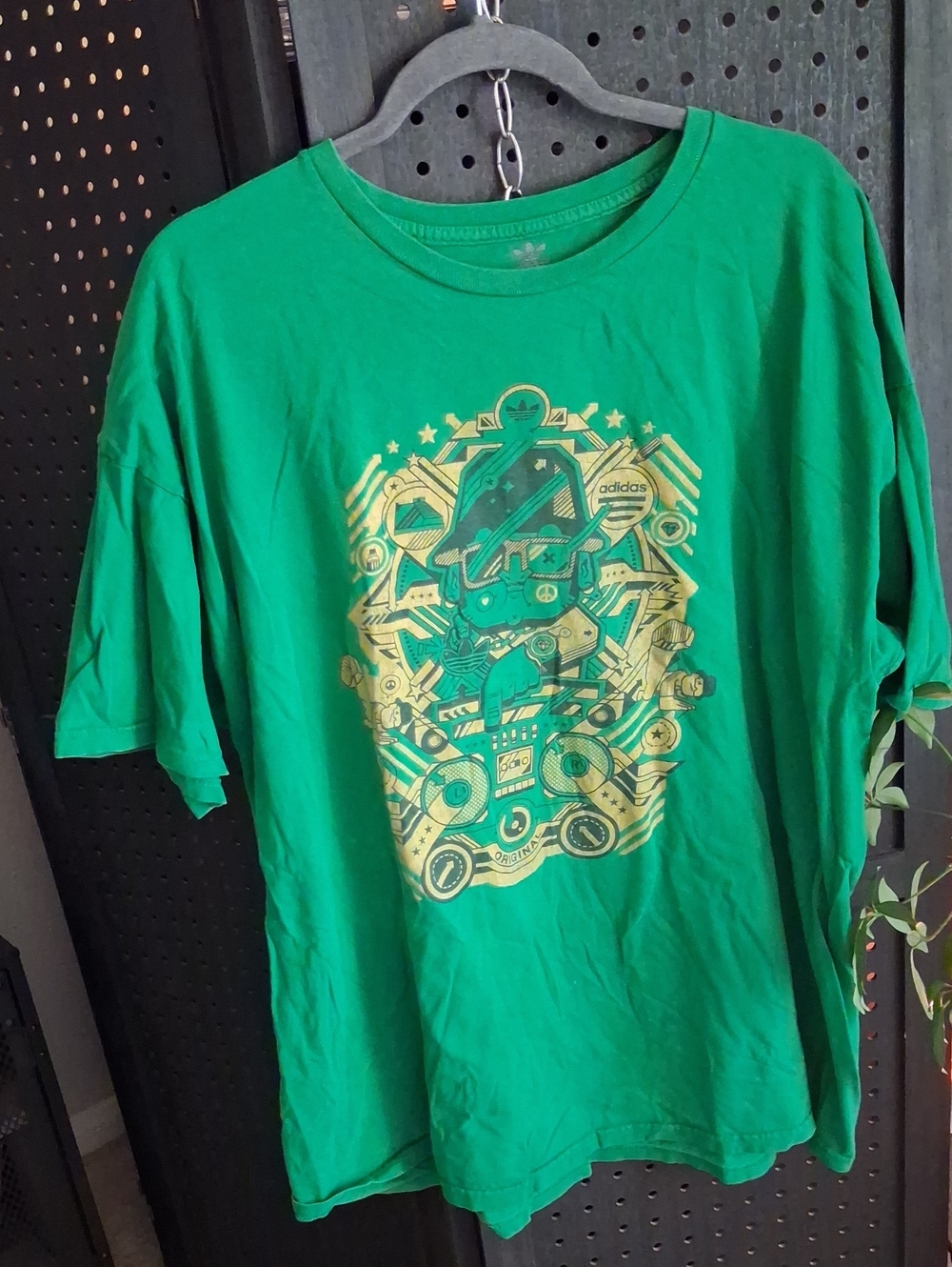 RARE VINTAGE 90s adidas Green Short Sleeve Tee with Yellow Graphic 2XL